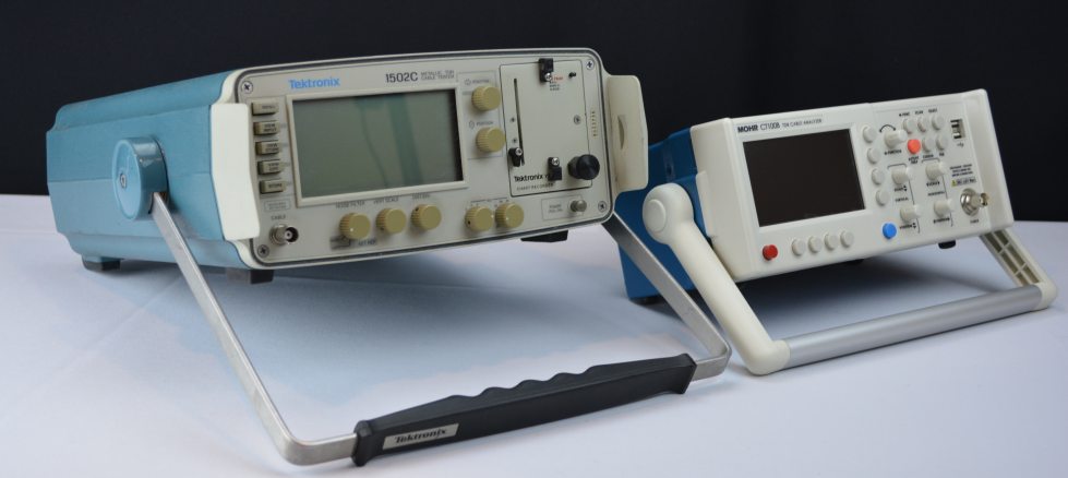 Tektronix 1502C and MOHR CT100B on stands